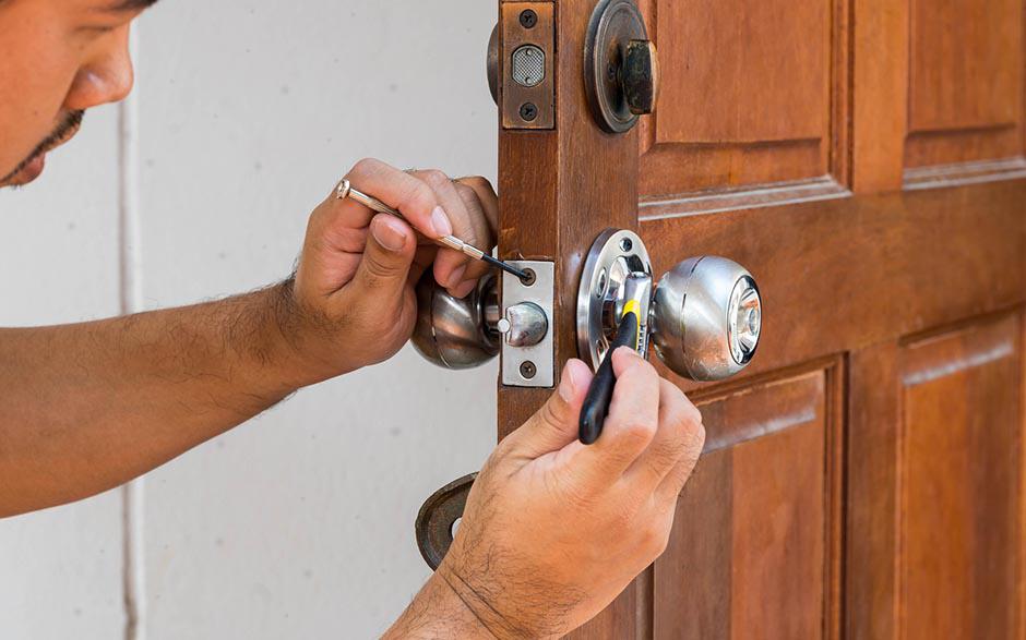  ouvrir une porte sans clé Bricard Grigny